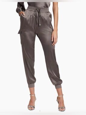 Cami NYC Elsie Silk Jogger in Fog. Size Small.